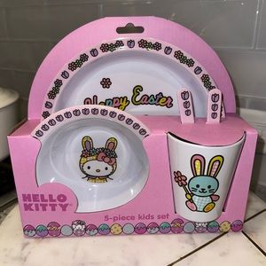 NWT Hello Kitty Sanrio Happy Easter Floral 5 Piece Melamine Kids Dinnerware Set